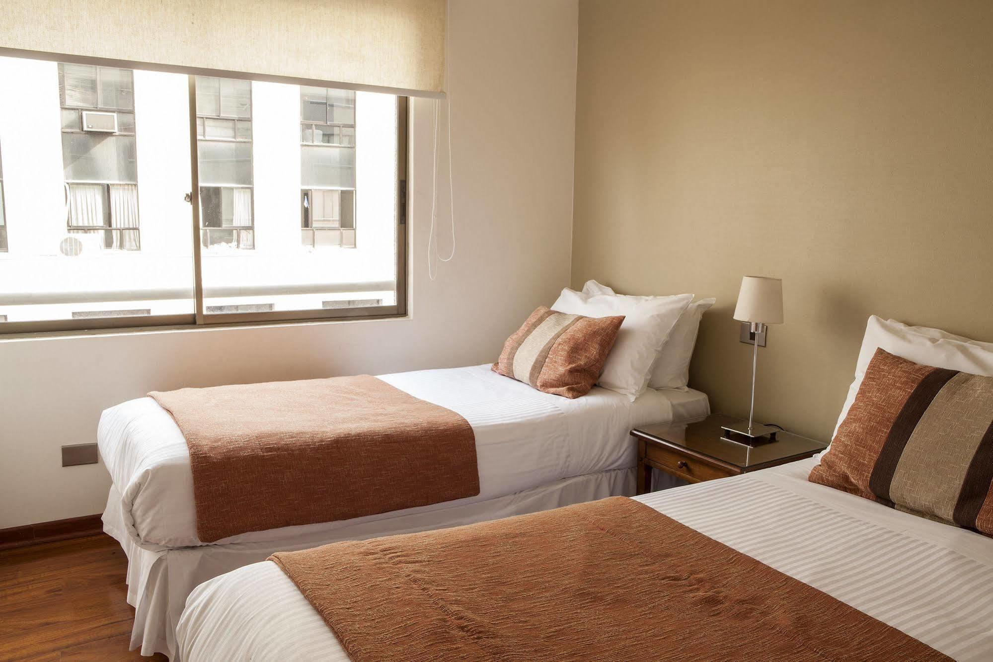 Time Suite - Comfort Apartments Santiago Buitenkant foto