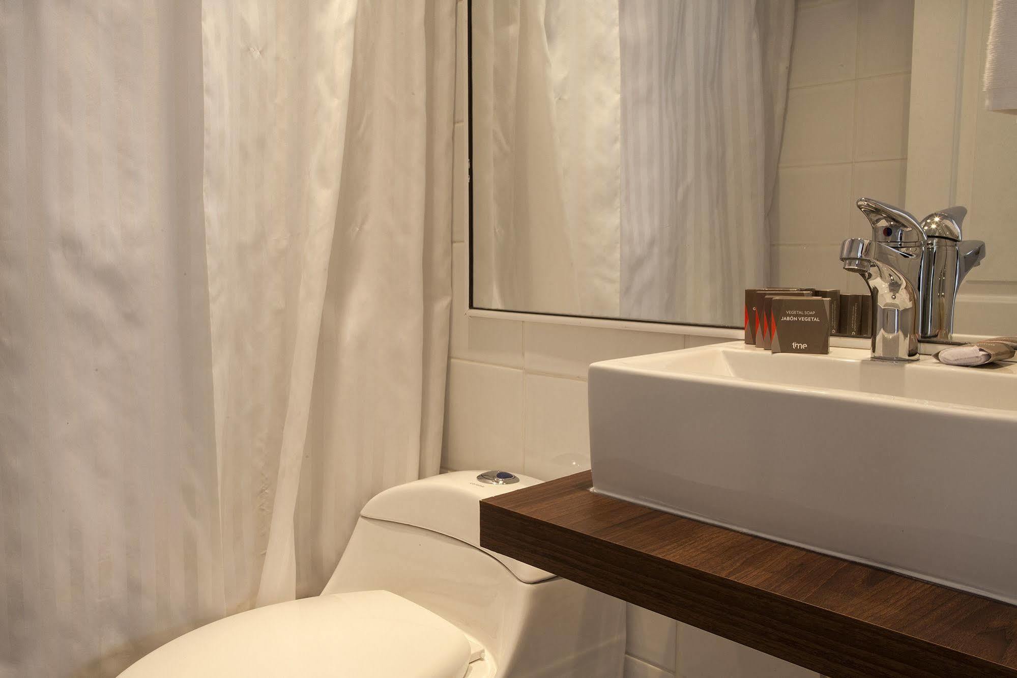 Time Suite - Comfort Apartments Santiago Buitenkant foto